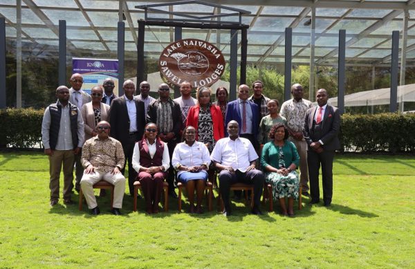 TVETA Esther TVETA Esther